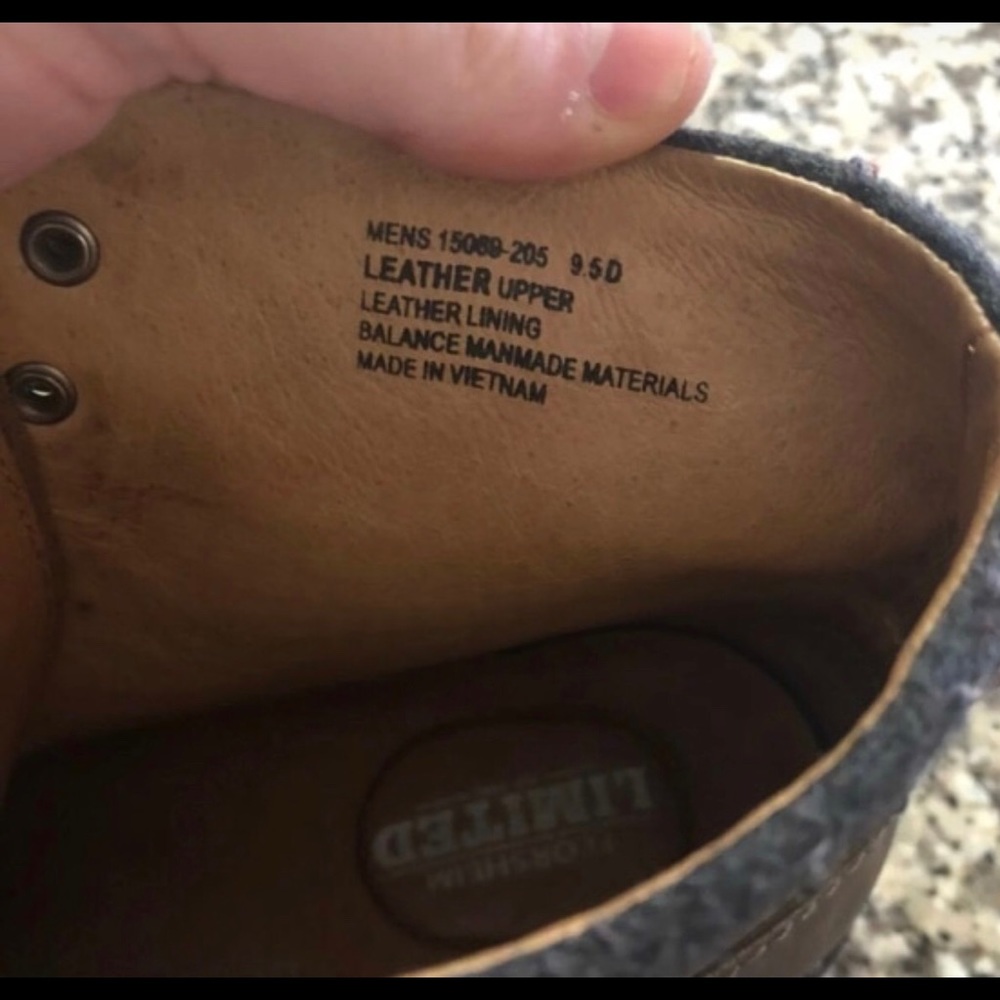 Men’s Florsheim Boots. 9.5 D